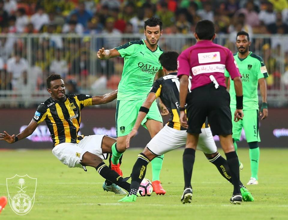 الانضباط تغرِّم الأهلي والاتحاد 20 ألفاً.. لهذا السبب