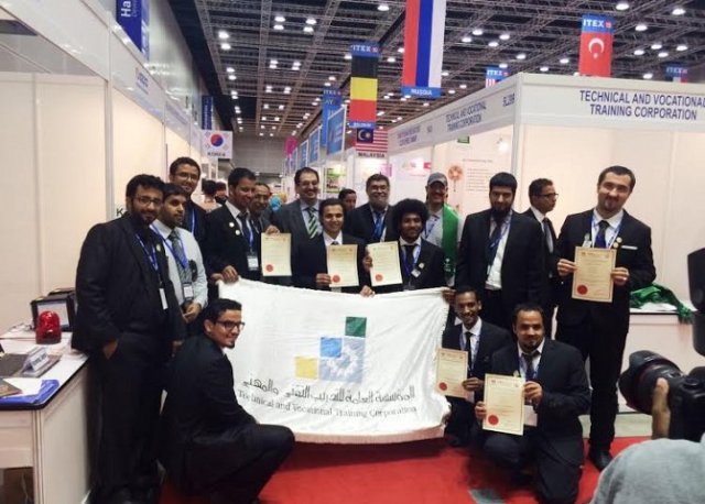 مبتكرون سعوديون يحصدون الجوائز في معرض ” آيتكس”