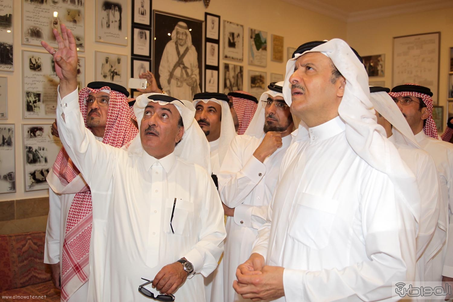 شاهد بالصور.. سلطان بن سلمان يفتتح متحف الأمير محمد الأحمد السديري