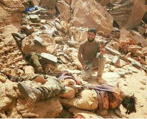 بالصور.. #الحد_الجنوبي مقبرة المتسلّلين من الحوثيّ وأتباعه