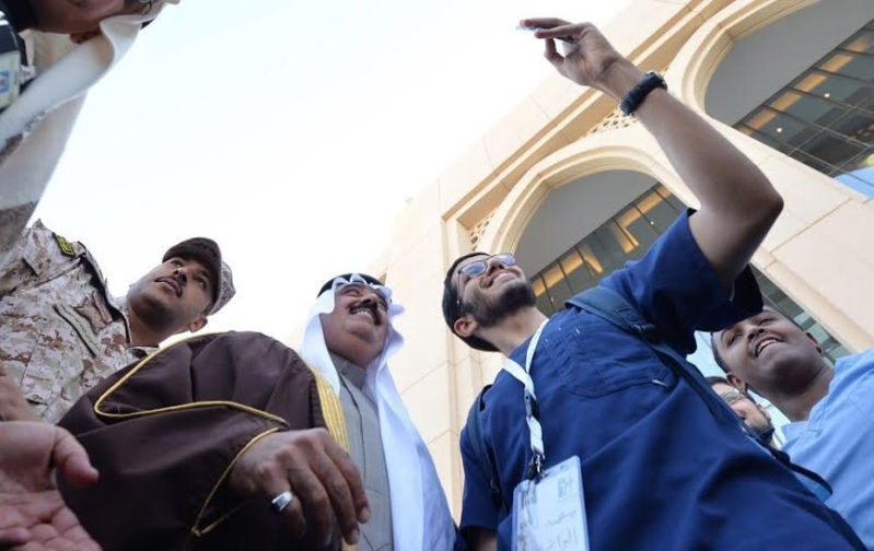 متعب بن عبدالله يفاجئ طلاب الصحية بحضور ختام فعاليات برنامج ثقافي 1