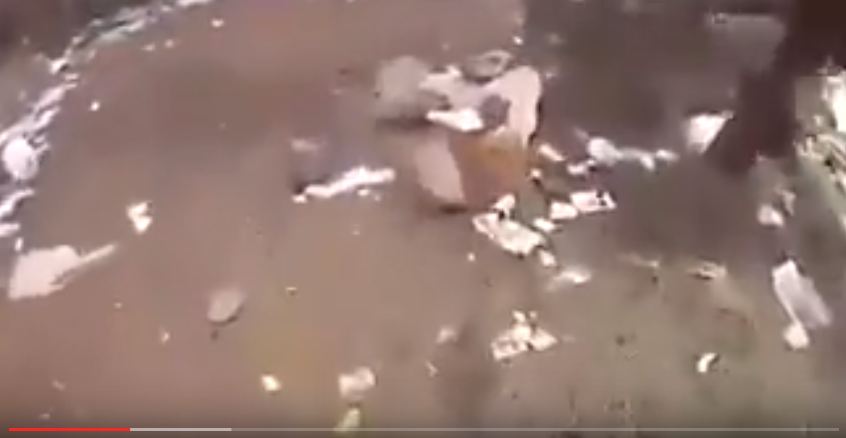 بالفيديو .. وجبات كاملة وقمامة تُغطي أرض متنزه السودة في #عسير
