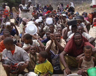 منسق الشؤون الإنسانية يحذر من مجاعة محتملة في الصومال