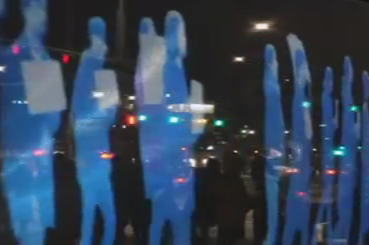 احتجاجات في سيئول باستخدام أحدث التقنيات الضوئية والبصرية