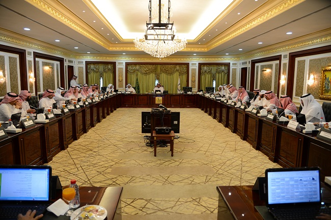 مجلس جامعة الملك خالد يقرّ 3 خطط دراسيّة لمرحلة الماجستير
