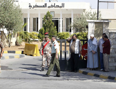 “أمن الدولة” الأردنية تبدأ محاكمة سعودي متهم بتهريب أسلحة