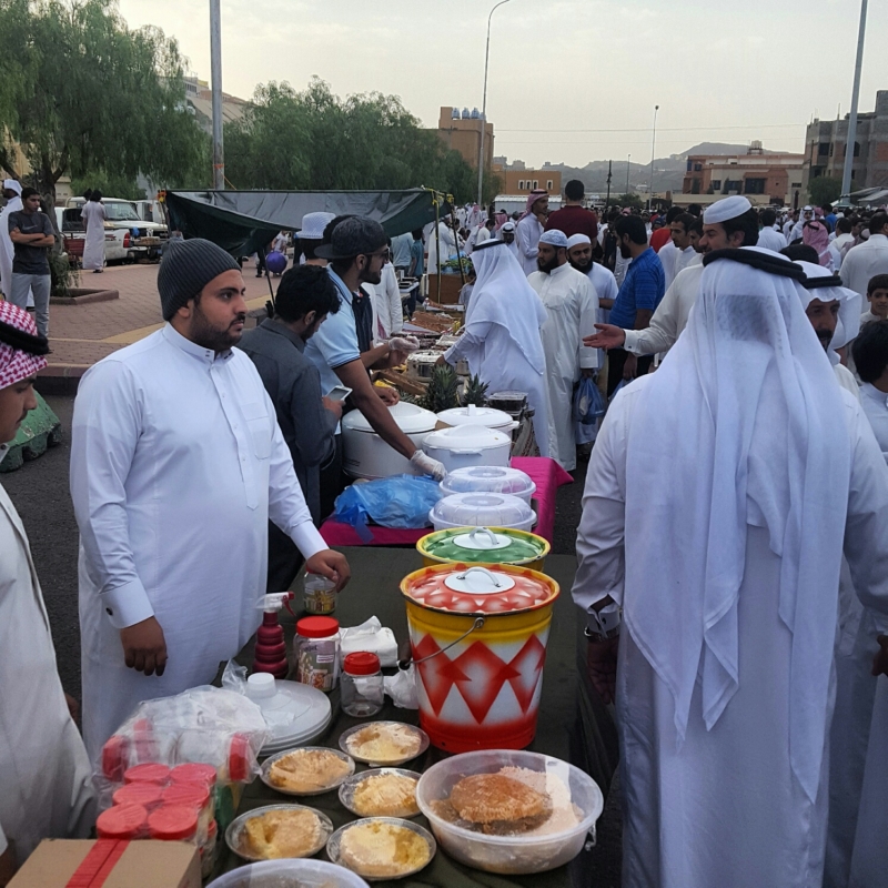 محلاً لشراء المأكولات الرمضانية الشعبية ‫(101299926)‬ ‫‬