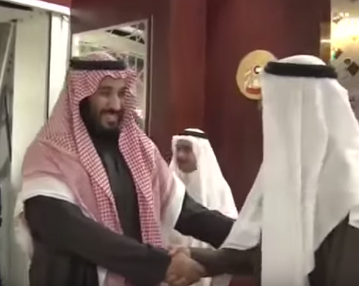 جانب من استقبال الشيخ محمد بن زايد للأمير محمد بن سلمان في أبو ظبي