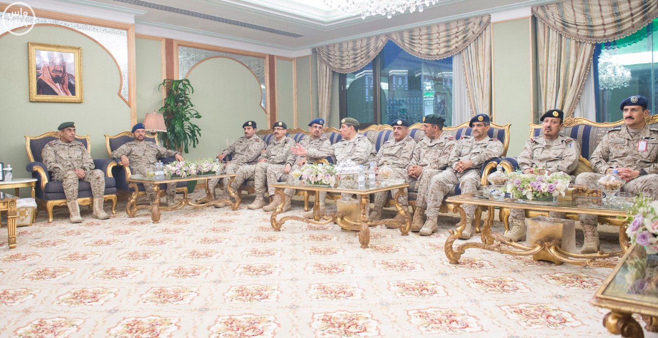 محمد بن سلمان يستقبل كبار القادة والمسئولين في وزارة الدفاع بمناسبة عيد الفطر (1)