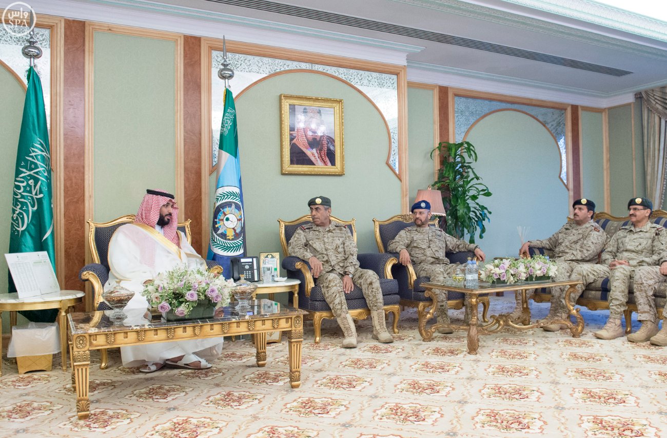 محمد بن سلمان يستقبل كبار القادة والمسئولين في وزارة الدفاع بمناسبة عيد الفطر (6)