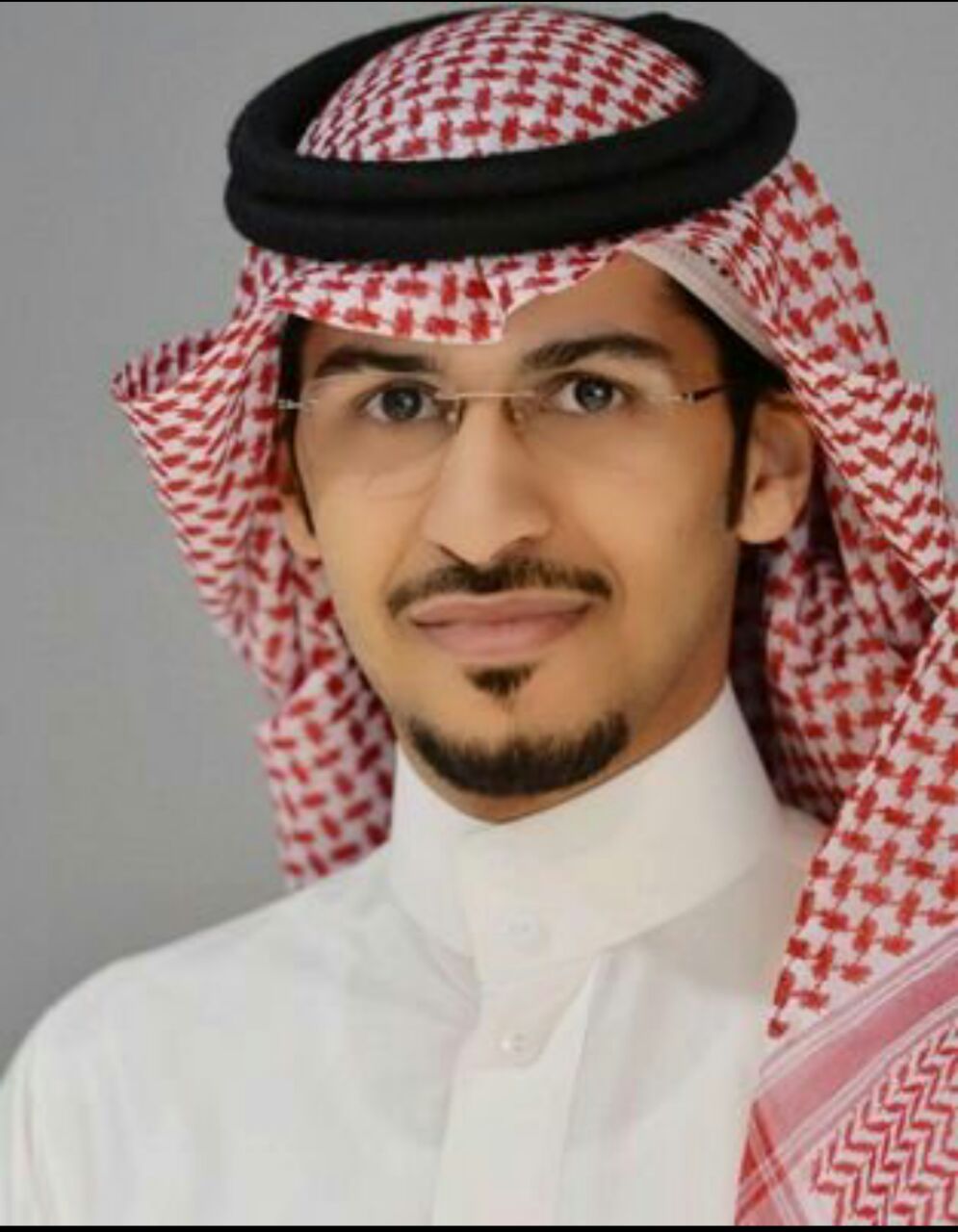 “سعود” يضيء منزل مدير تحرير صحيفة المواطن