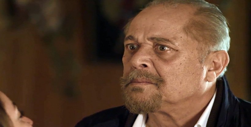 وفاة الفنان الكوميدي المصري محمود عبد العزيز