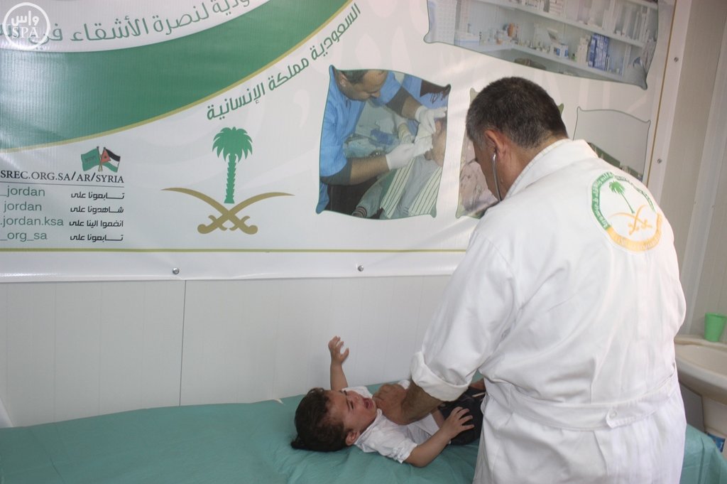 العيادات السعوديّة تعالج 2548 مراجعًا سوريًّا في مخيم الزعتري