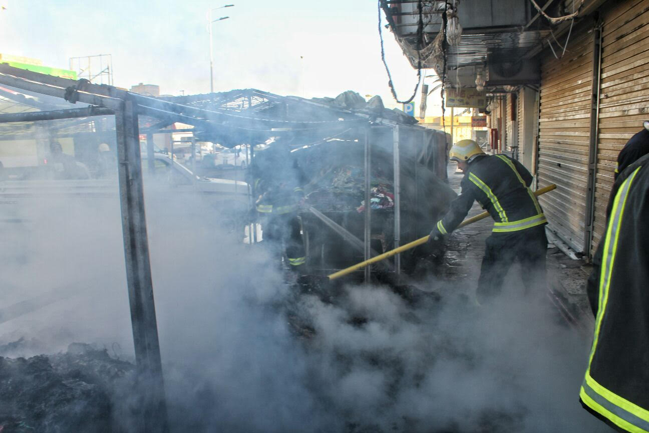 مدني حائل يباشر حريق بمباسط نسائية بسوق برزان (5)