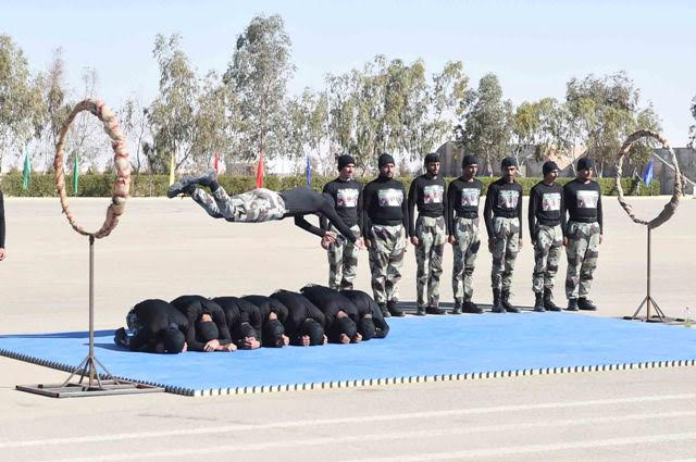 مدير الامن العام المحرج يتفقد ادارات الامن العام بالجوف (12)