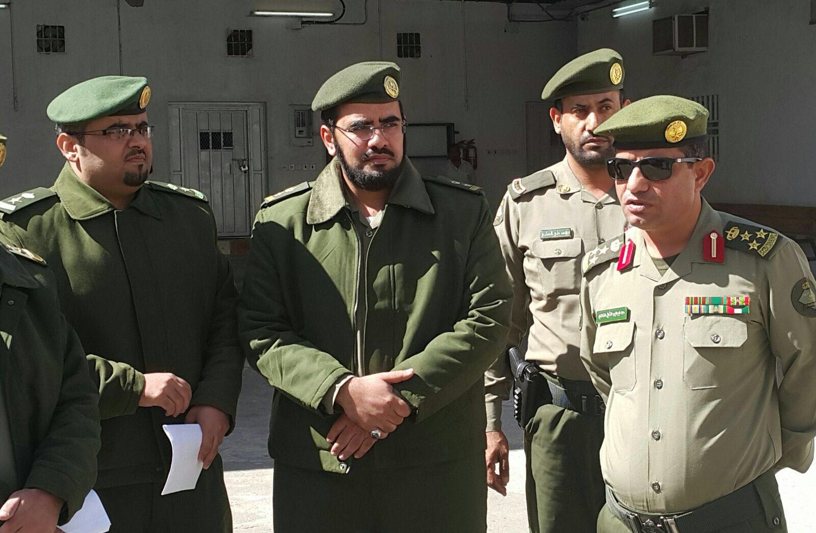 مدير جوازات عسير يتفقد ادارة جوازات ظهران الجنوب وشعبة سراة عبيده (3)