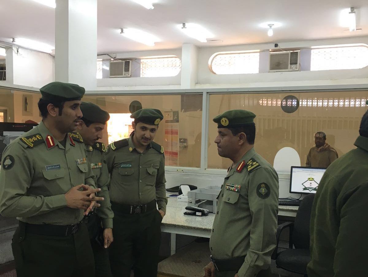 مدير جوازات عسير يتفقد ادارة جوازات ظهران الجنوب وشعبة سراة عبيده (7)