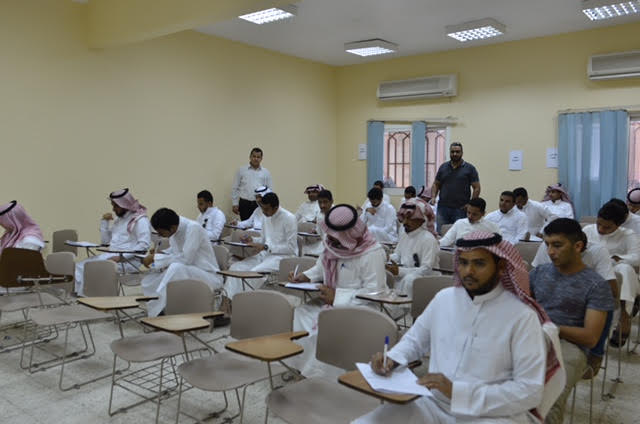 مرابطو الحد الجنوبي.. عين على العِلم والأخرى تحرس الوطن‎