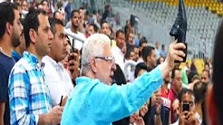 رئيس الزمالك يرفع حذاءه في وجه الوايت نايتس