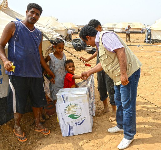 الملك سلمان يغيث 1000 عائلة يمنية لاجئة في جيبوتي