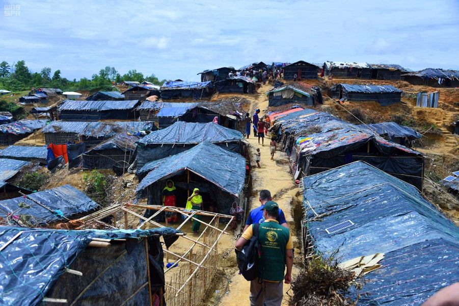بالصور.. فريق مركز الملك سلمان يواصل تفقد مخيمات اللاجئين الروهينجا لتقييم الاحتياجات الطارئة