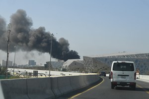 بالفيديو والصور.. فرق الإطفاء تكافح حريق #مركز_الشيخ_جابر_الثقافي بالكويت