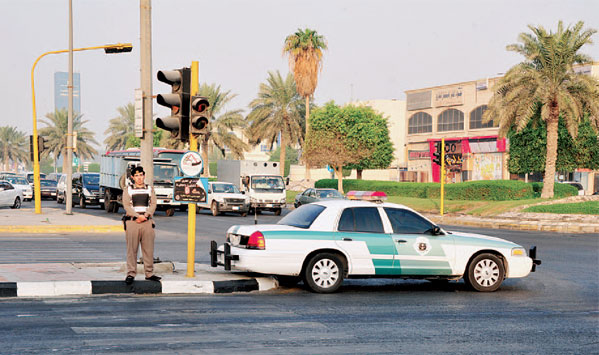 900 رجل مرور ينظمون حركة السير مع بدء الدراسة بالرياض