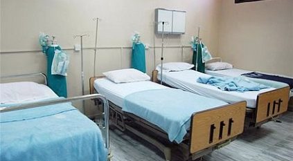 أربعة مستشفيات بعسير تواجه نقصاً في عمالتها لعدم نقل كفالتهم