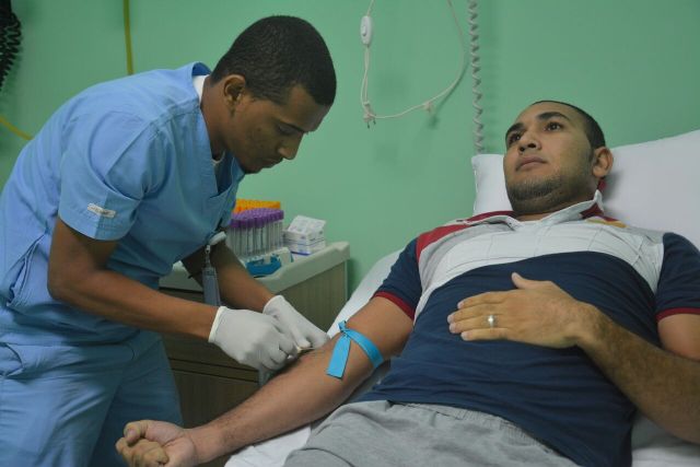 مستشفى المظيلف يدشن الحملة الوطنية للتبرع بالدم