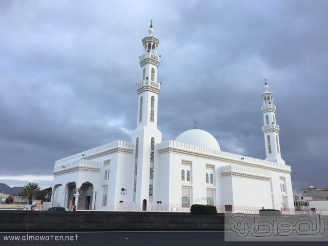 منع أئمة المساجد من جمع التبرعات واستخدام أربعة مكبرات خارجية فقط بنجران