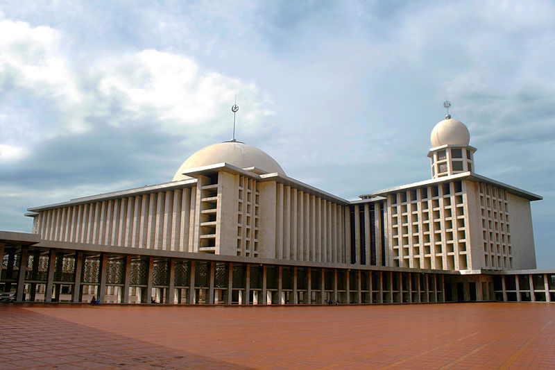 مسجد الاستقلال يترقب زيارة خادم الحرمين لإندونيسيا