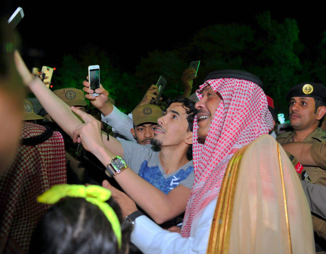 مشاري بن سعود يدشن مهرجان صيف الباحة