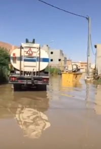 بالفيديو.. مواطنون: أمانة #القصيم تصرف مياه السيول بطرق بدائية وقررنا الرحيل