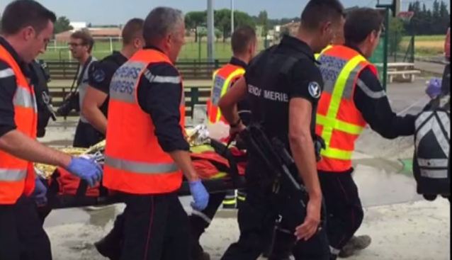 سقوط شجرة أمام قطار يُصيب العشرات في فرنسا