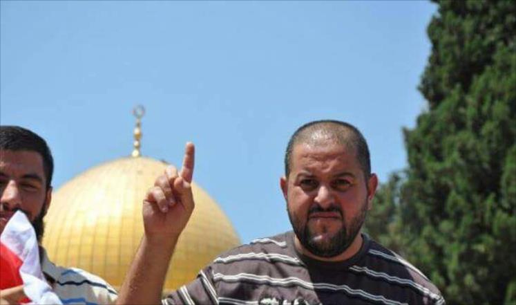 فيسبوك يغلق حساب الشهيد الفلسطيني مصباح أبو صبيح