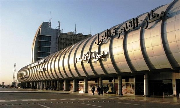 أمن مطار القاهرة يضبط «قنابل وهمية» مع المفتشين الروس