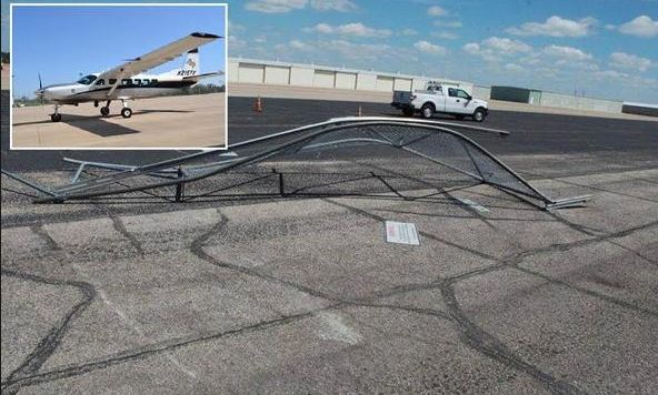 أمريكي يقتحم مطارًا لسرقة طائرة بعصا!