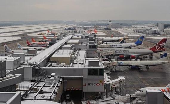 مطار هيثرو في لندن : احتجاجات في مدرج أخرت الرحلات