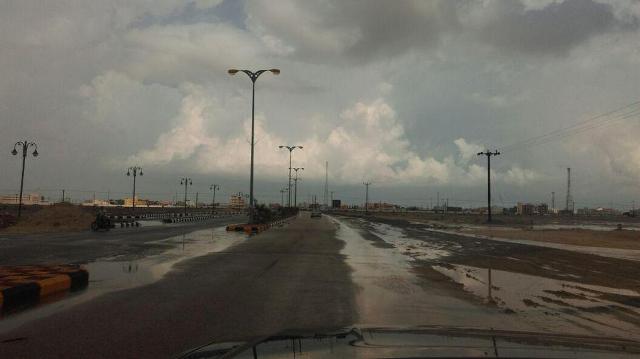 الأرصاد تتوقع : أمطار رعدية على مكة والباحة وعسير وجازان