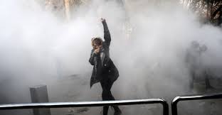 الغضب الإيراني يزداد والمستقبل غامض .. ماذا بعد سقوط نظام الملالي؟