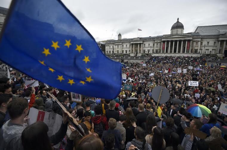 بالصور.. مظاهرات حاشِدة في لندن للاحتجاج على الخروج من الاتحاد الأوروبي