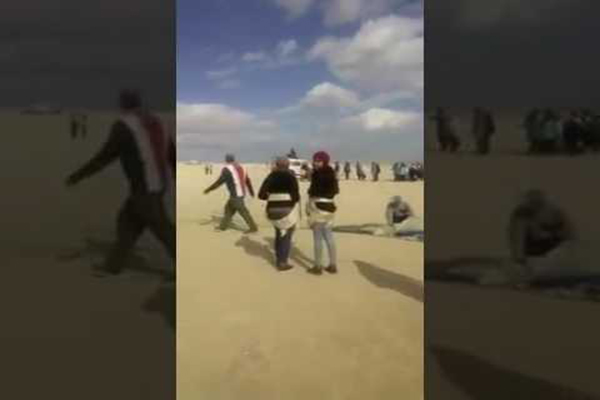 بالفيديو.. لحظة سقوط طالبتين من مظلة هوائية بمصر