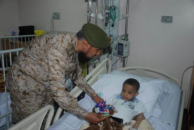 معايدة المرضى بمستشفيات القوات المسلحة بالجنوب ‫(371034526)‬ ‫‬