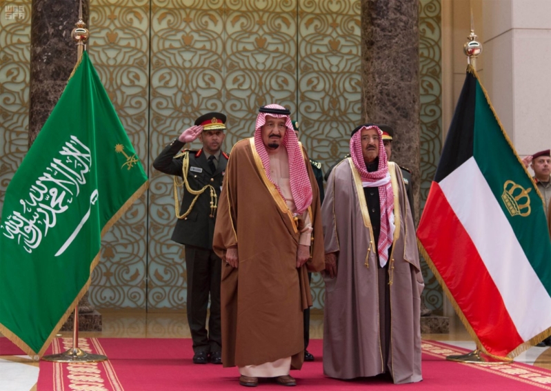 مغادرة الملك الكويت