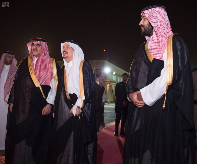مغادرة الملك الى قطر 2