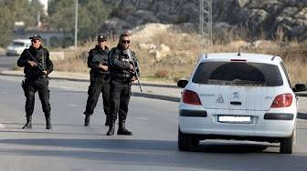 شاهد.. مقتل شرطي ومسلحين في هجوم على دورية بتونس
