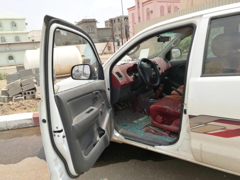 مقذوفات الحوثي بلدية الطوال (2)