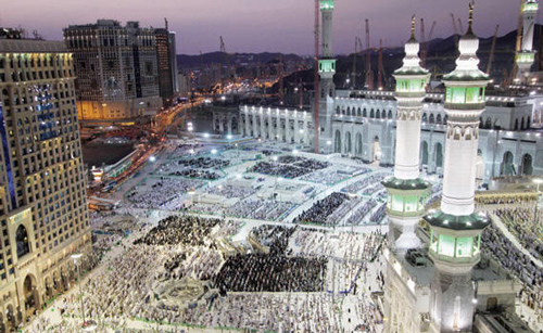 “الشؤون الإسلامية” بانتظار 2400 حاج من ضيوف الملك