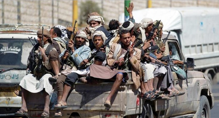 ميليشيات الحوثي تختطف ضابطين كبيرين مواليَيْن للمؤتمر 
