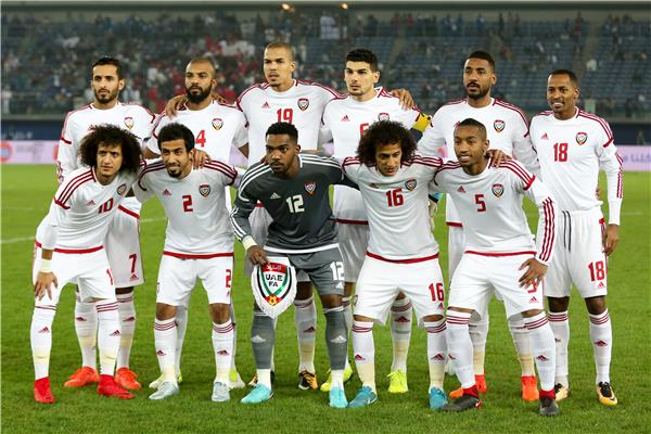 الجماهير تتفاعل مع هاشتاق عمان الإمارات الفوز واحد